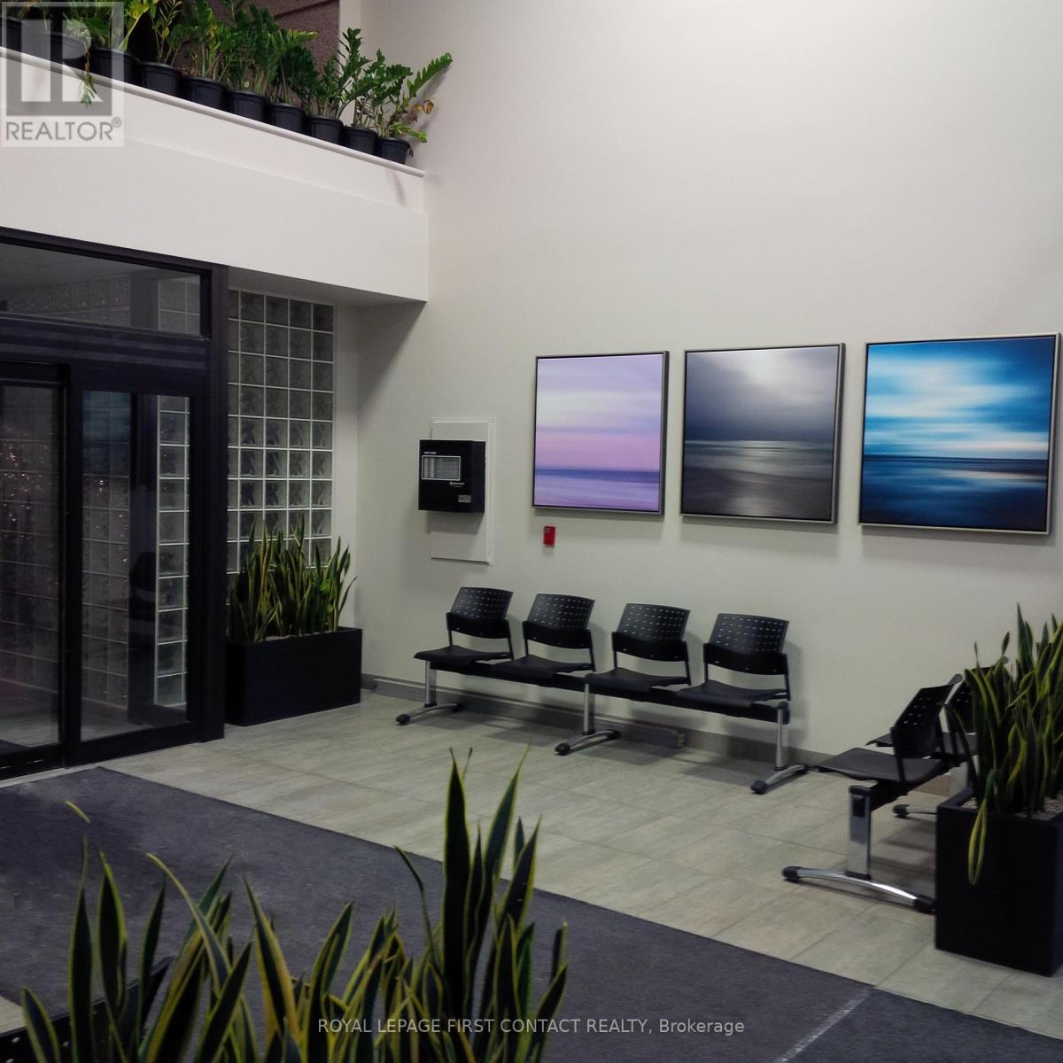 #203 -125 BELL FARM RD, #203