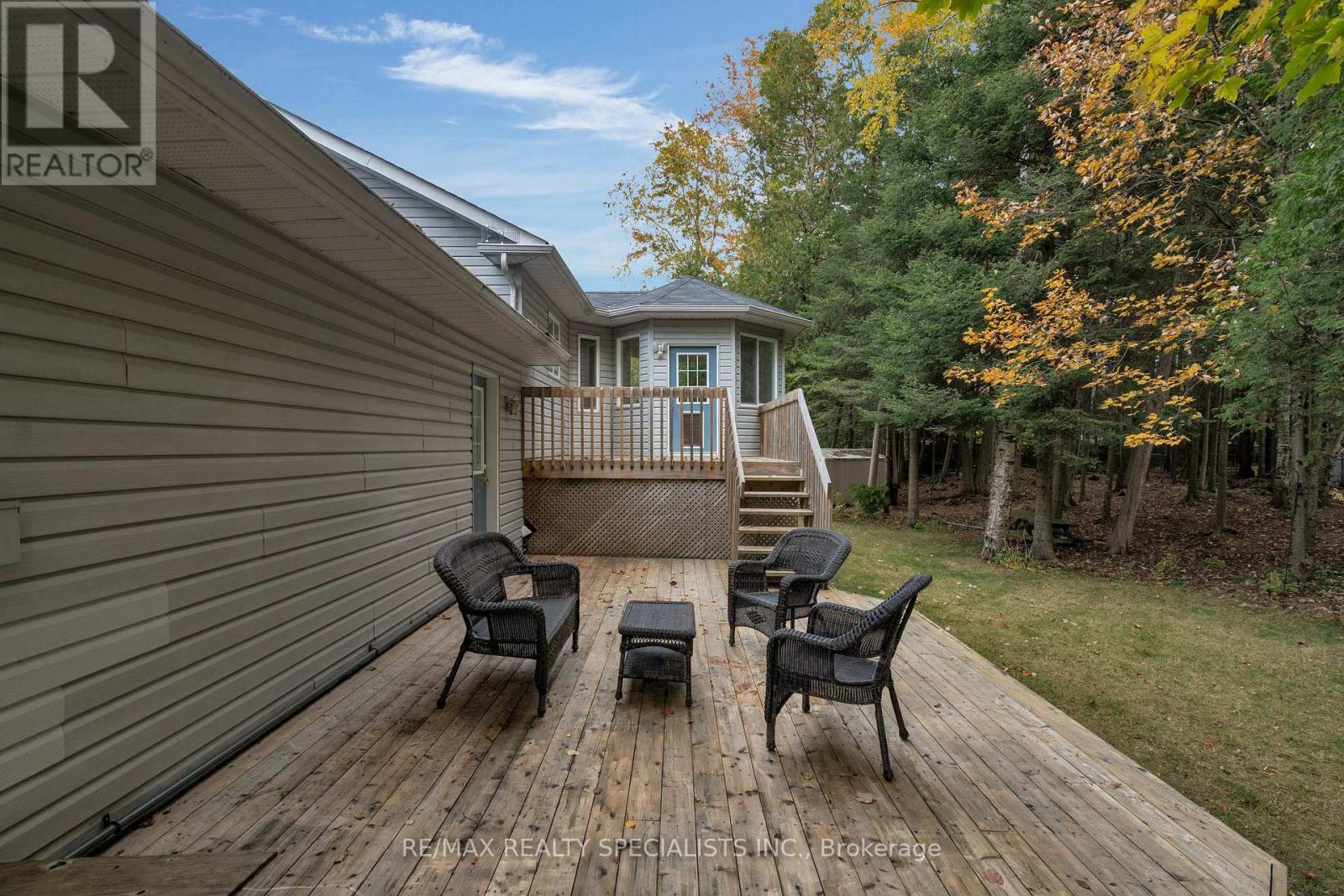 11 KENWELL CRT