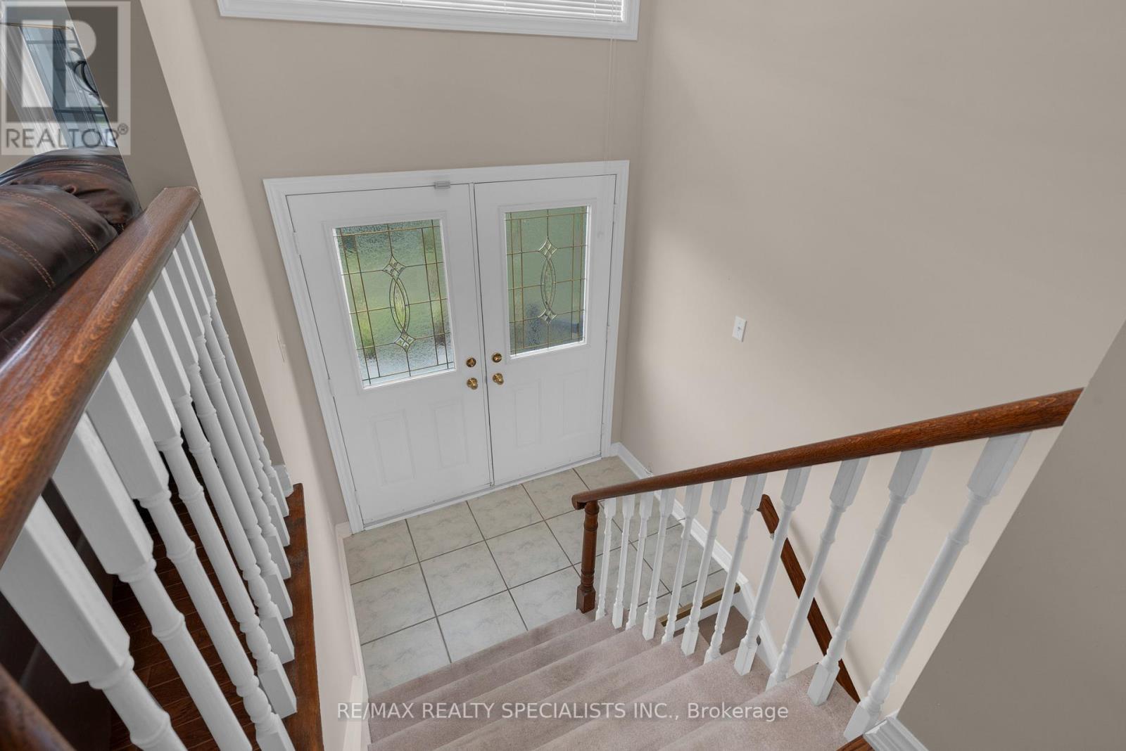 11 KENWELL CRT