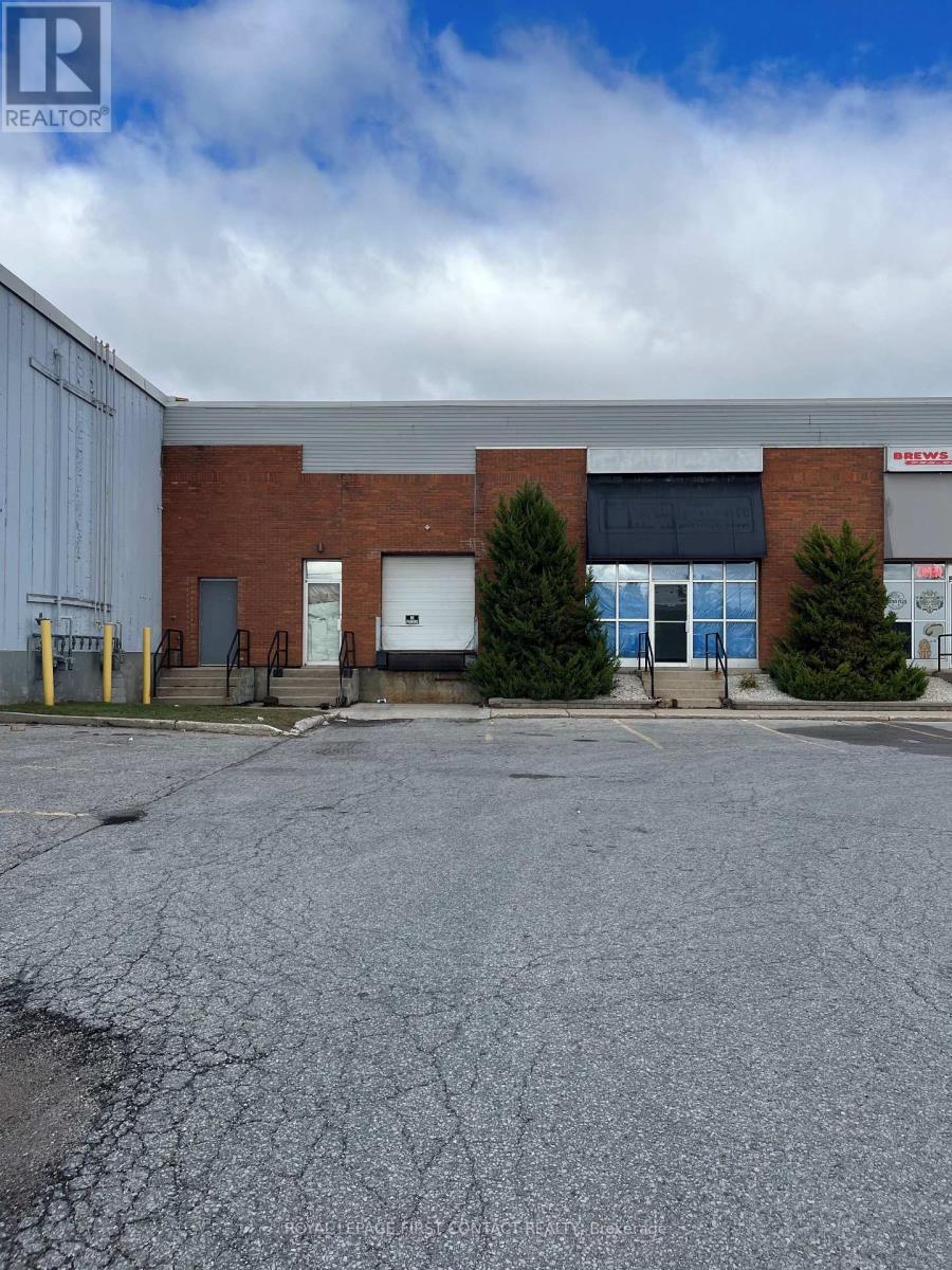 #20 -110 ANNE ST S, #20