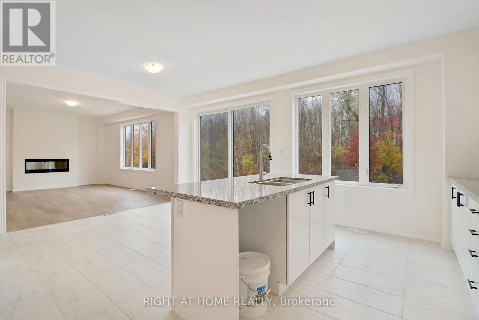 37 DEL RAY CRES