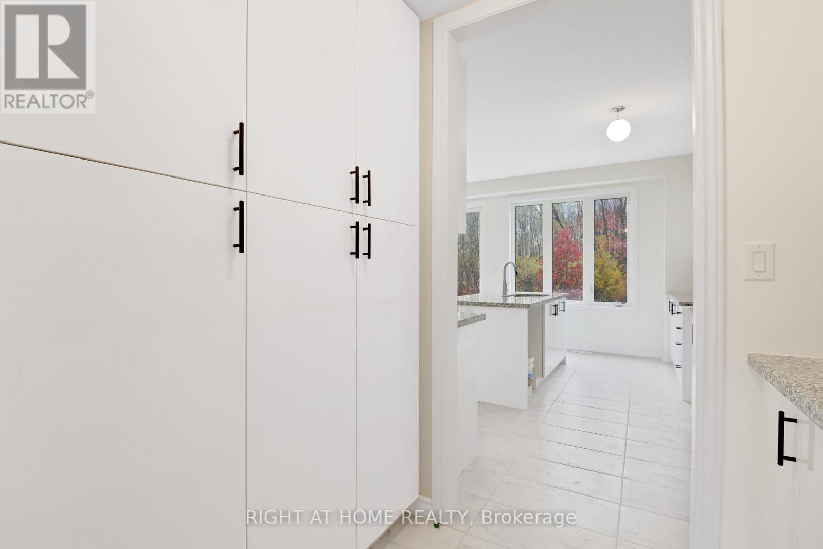 37 DEL RAY CRES