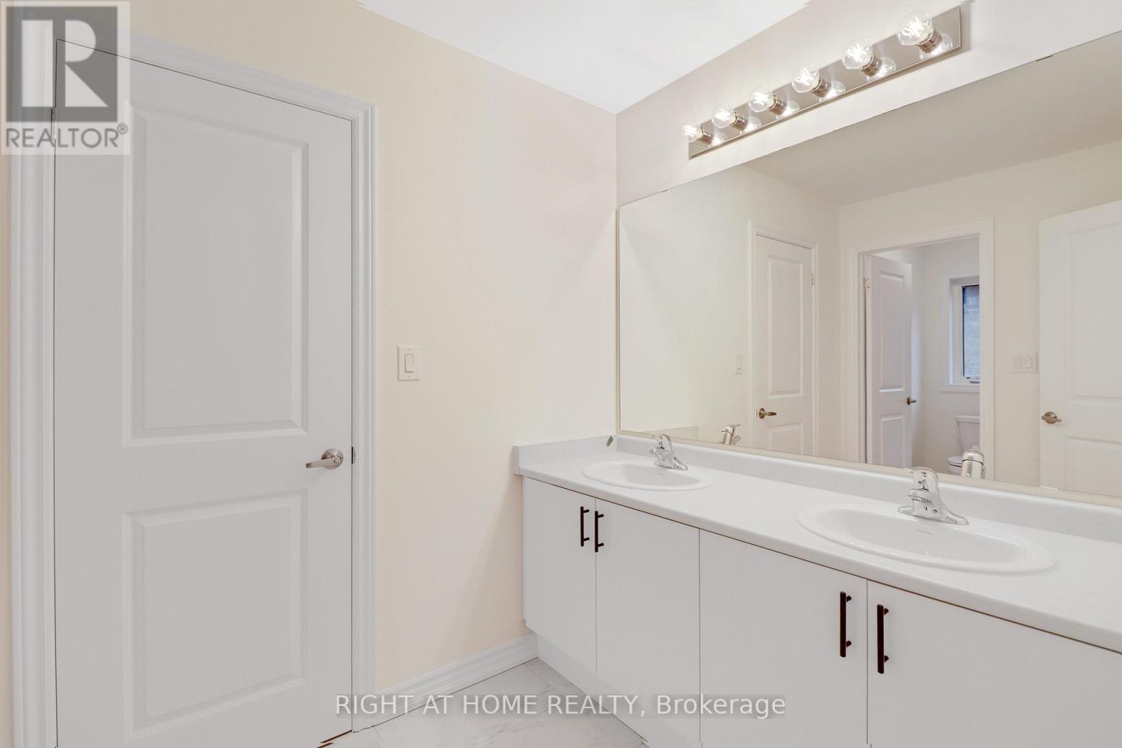 37 DEL RAY CRES
