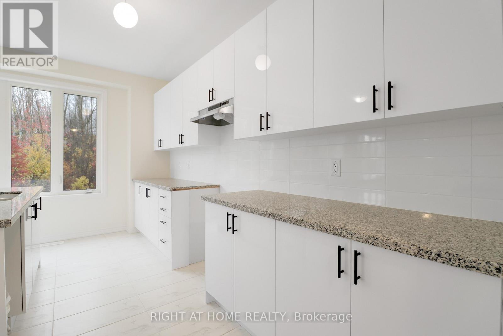 37 DEL RAY CRES
