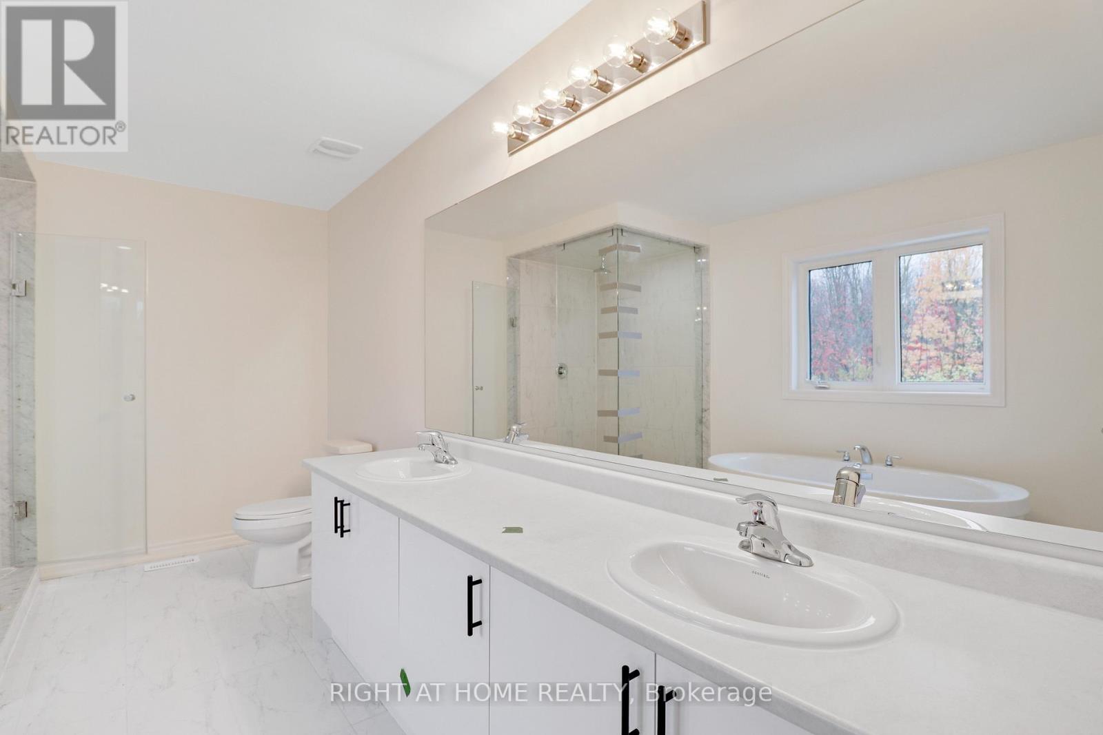 37 DEL RAY CRES