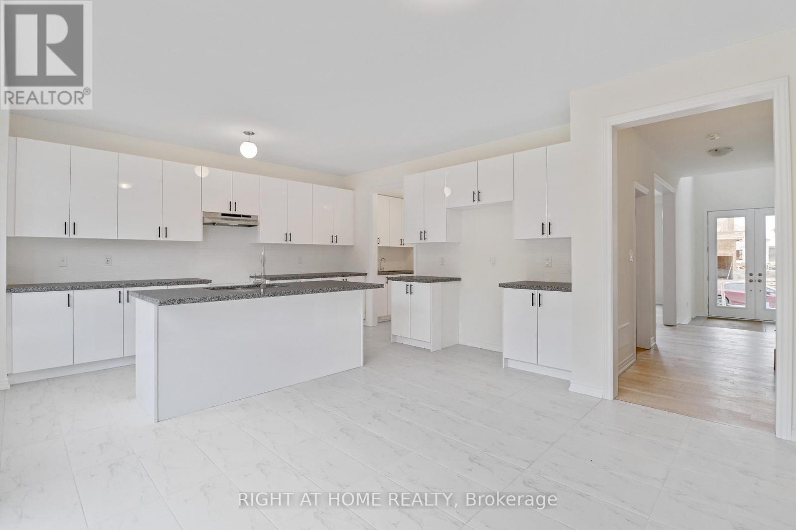 37 DEL RAY CRES