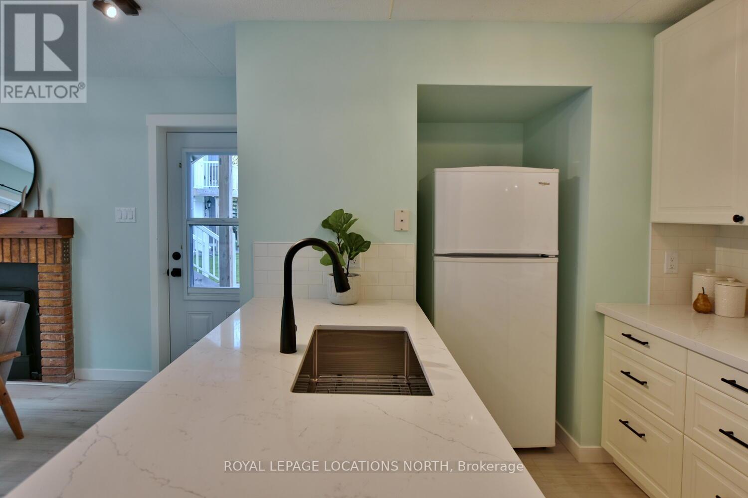 #78 -21 DAWSON DR, #78