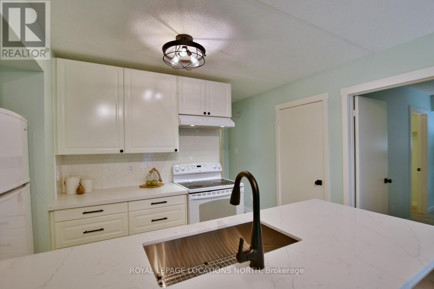 #78 -21 DAWSON DR, #78
