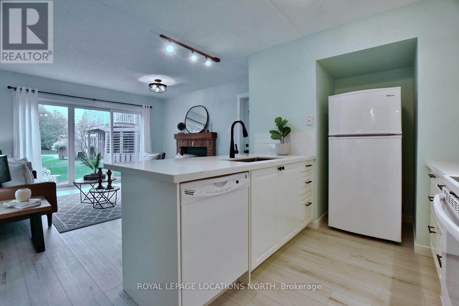 #78 -21 DAWSON DR, #78