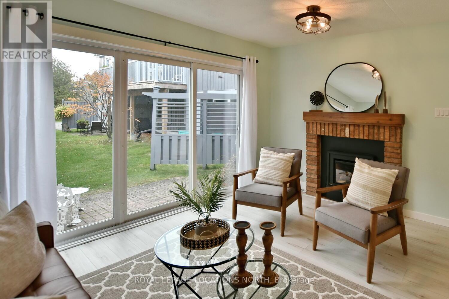 #78 -21 DAWSON DR, #78