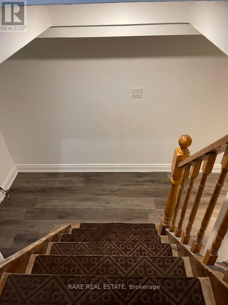 #BSMT -17 LESLIE ANNE DR, #Bsmt