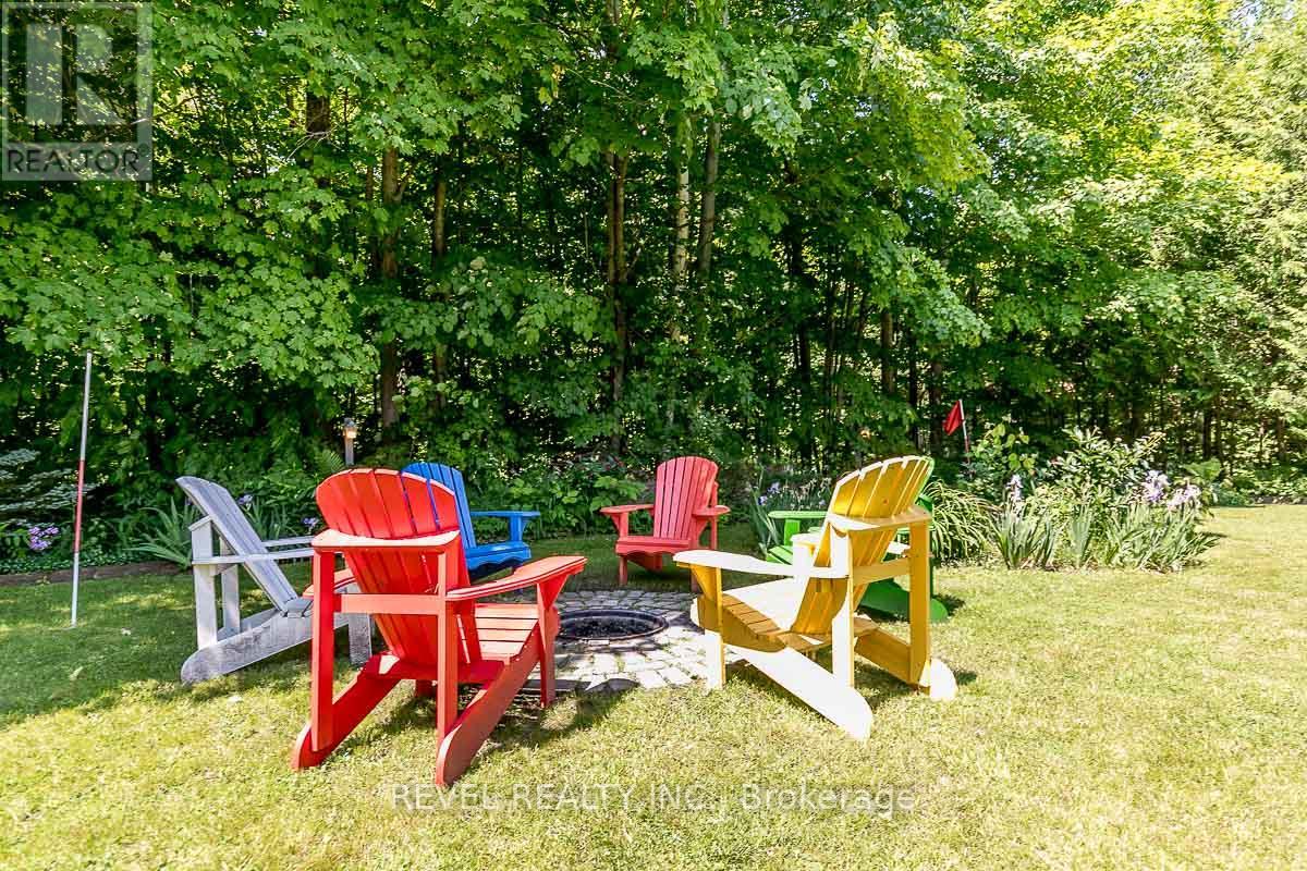 2440 CHAMPLAIN RD