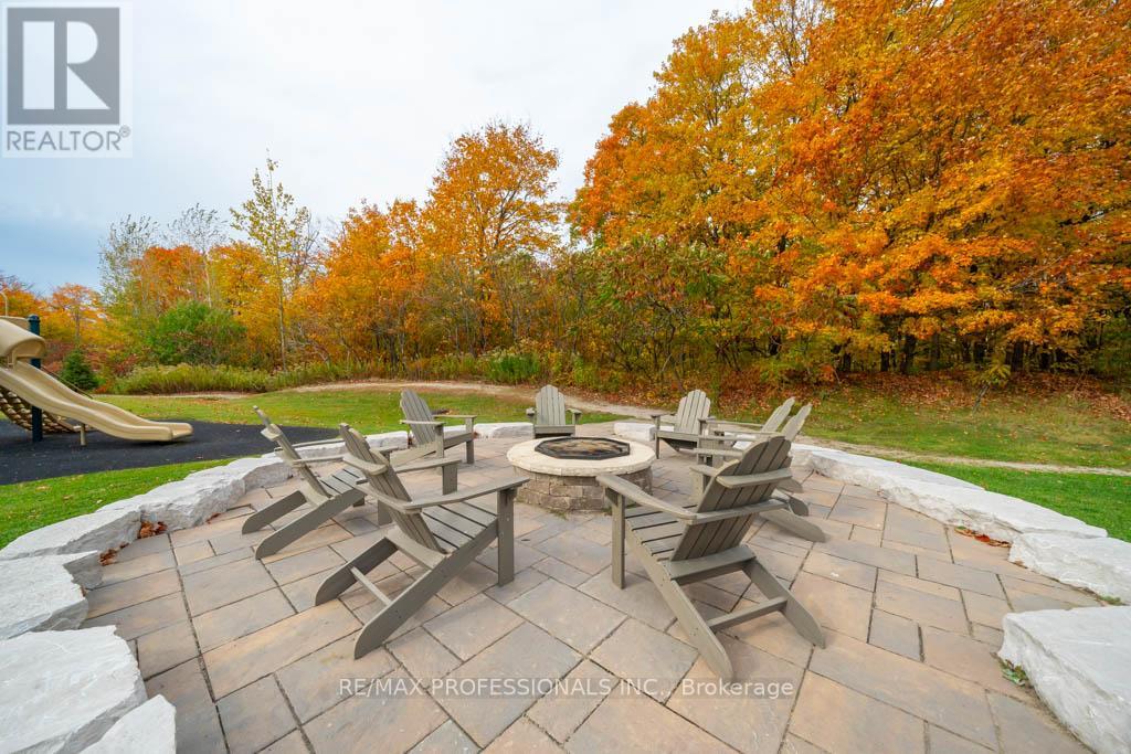 #2054/55 -90 HIGHLAND DR, #2054/55