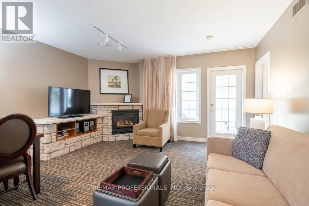 #2054/55 -90 HIGHLAND DR, #2054/55