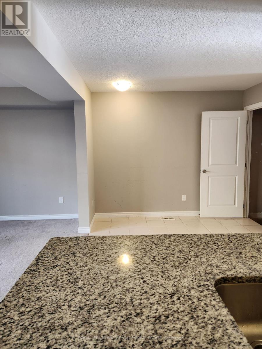 984 WRIGHT DR