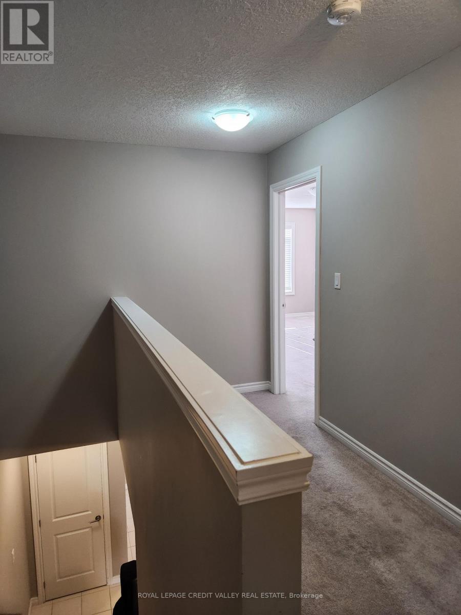 984 WRIGHT DR