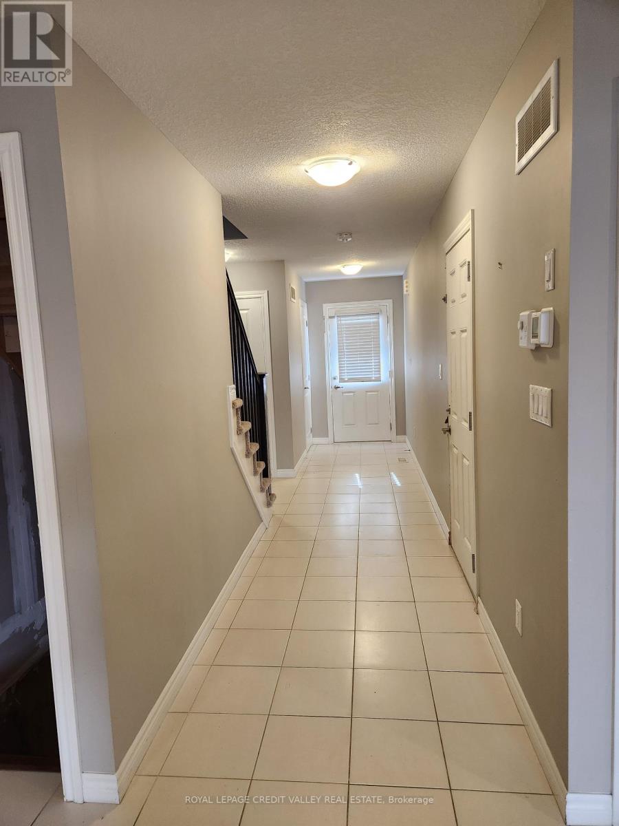 984 WRIGHT DR