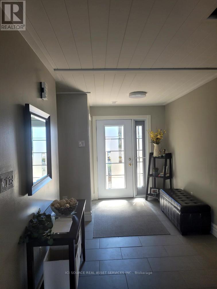 #12 -8 BECK BLVD, #12