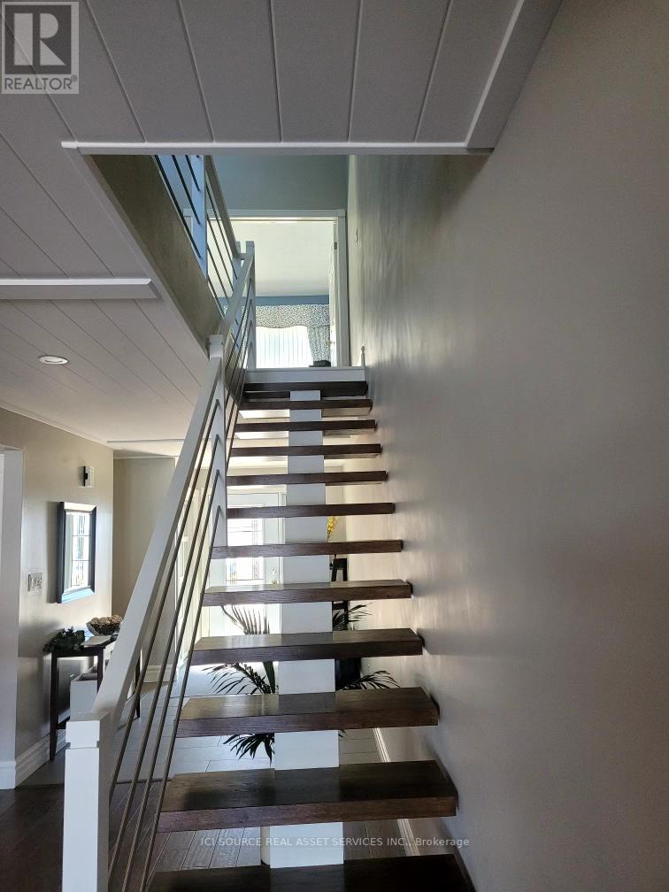 #12 -8 BECK BLVD, #12