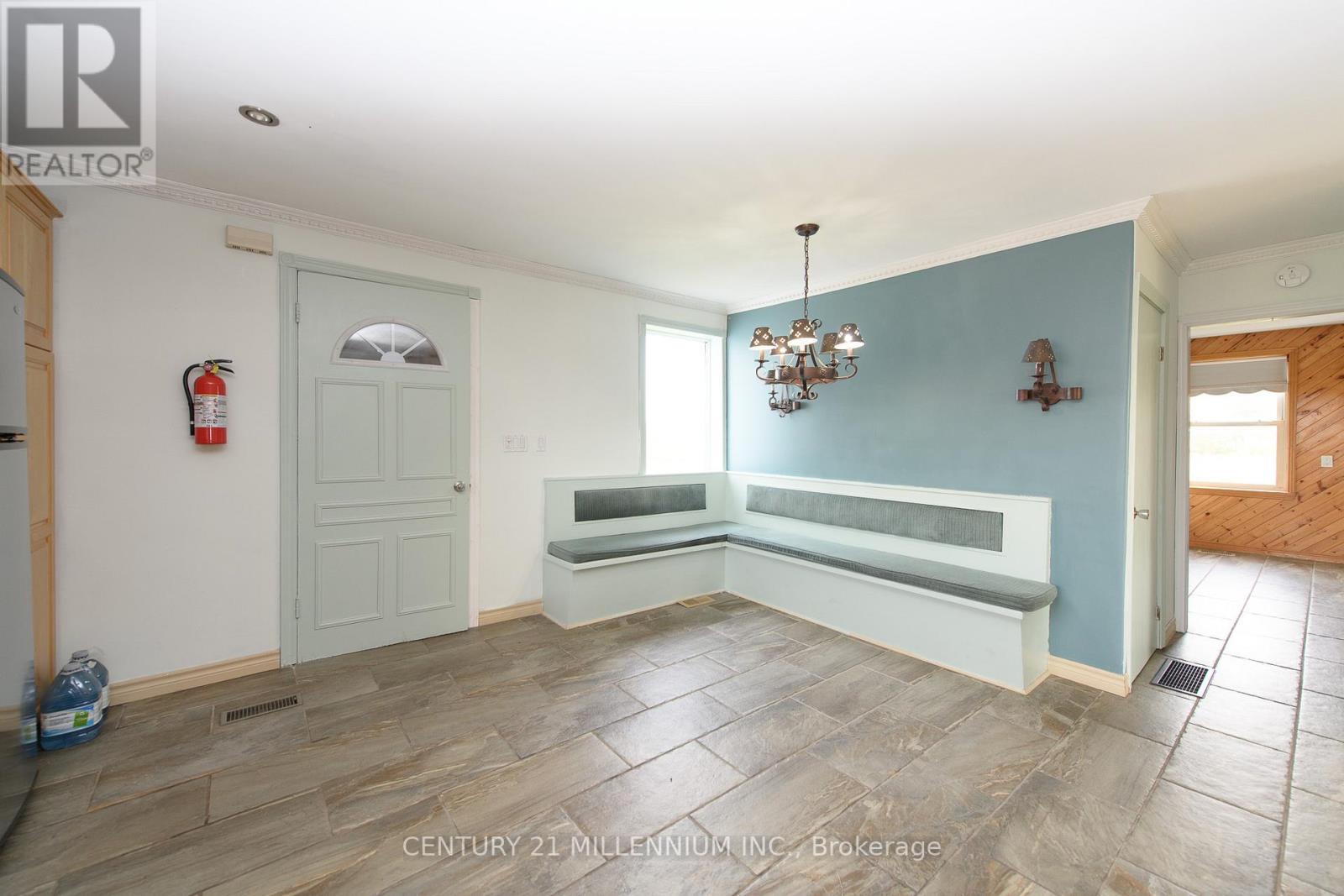 334 CONCESSION 17  W