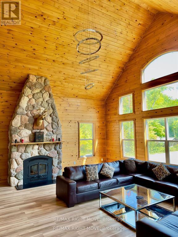 3087 GREEN RIVER DR