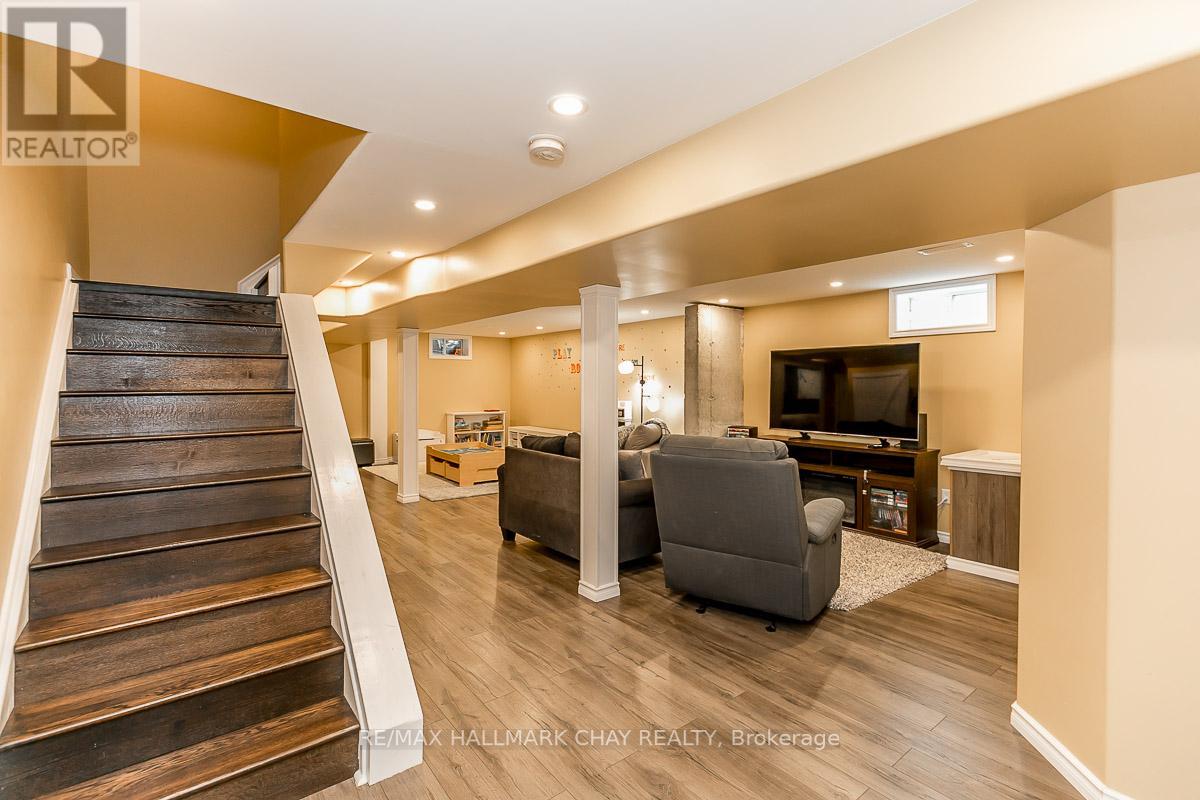 13 KNOX DR
