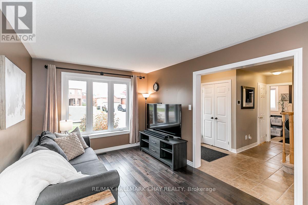 13 KNOX DR