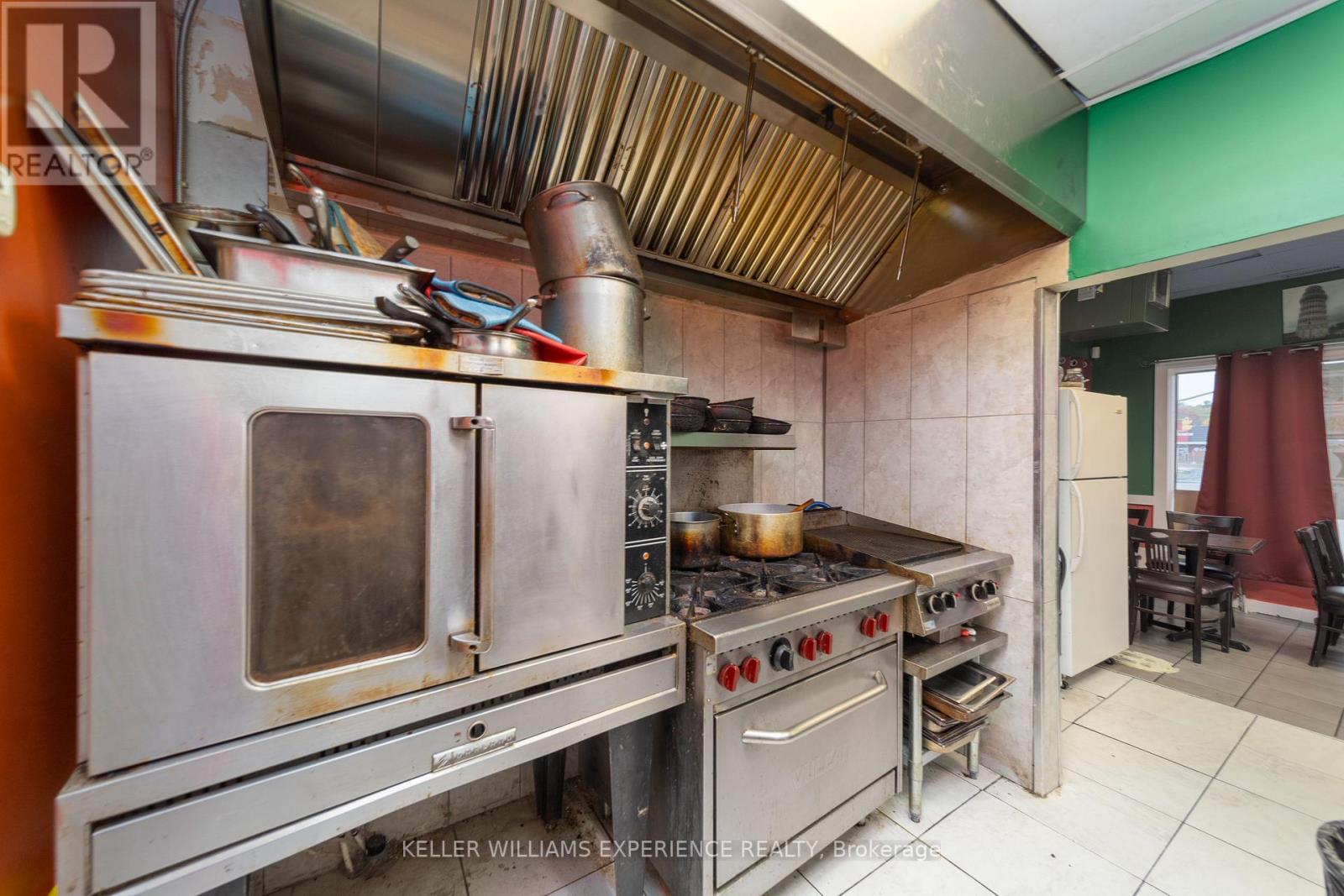 #1 -1246 MOSLEY ST, #1