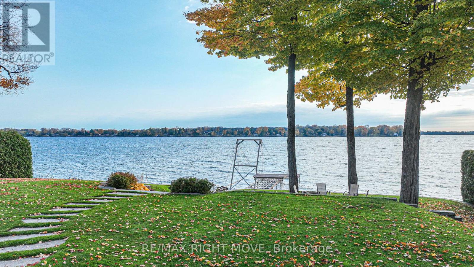 449 VICTORIA CRES