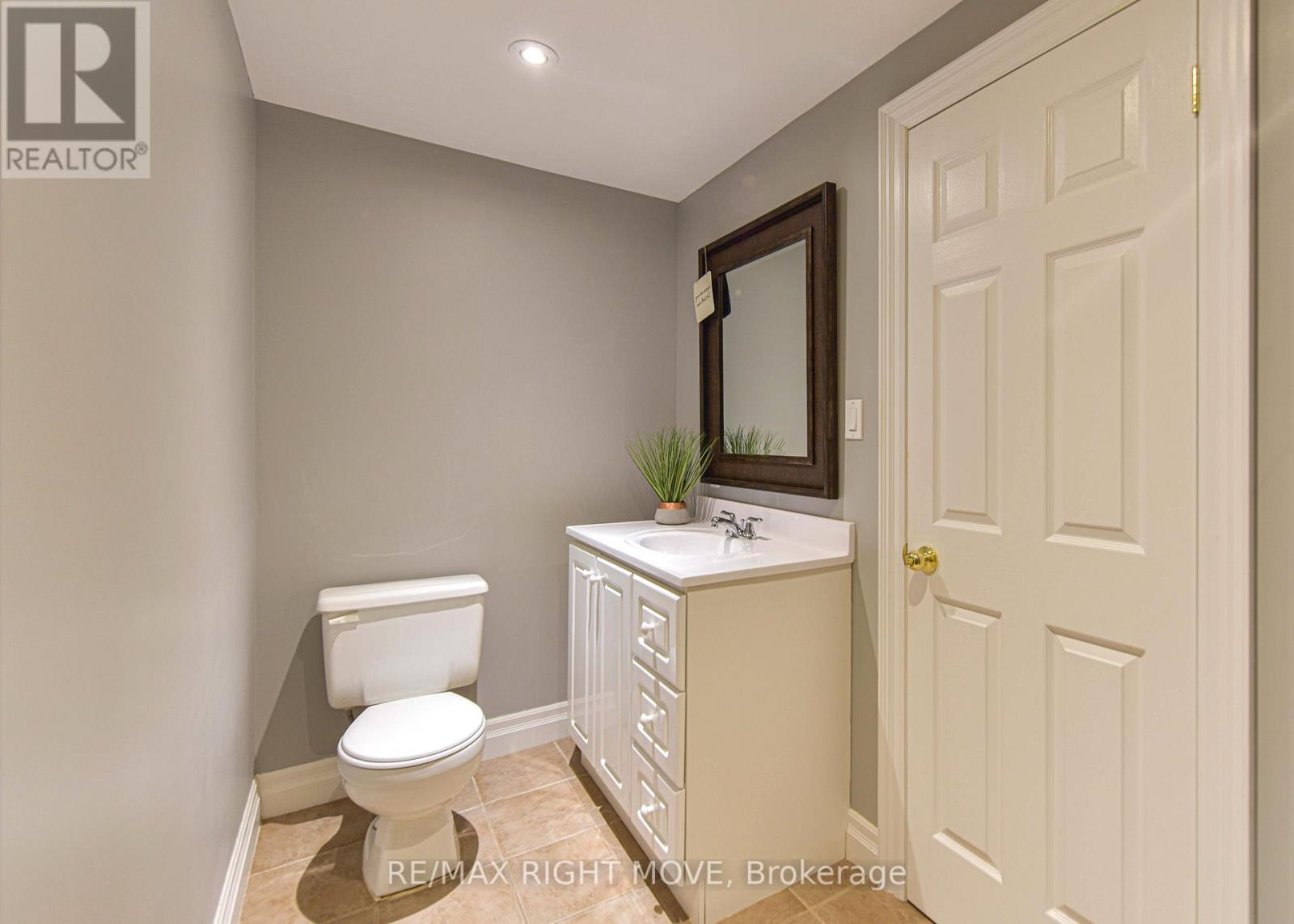 449 VICTORIA CRES