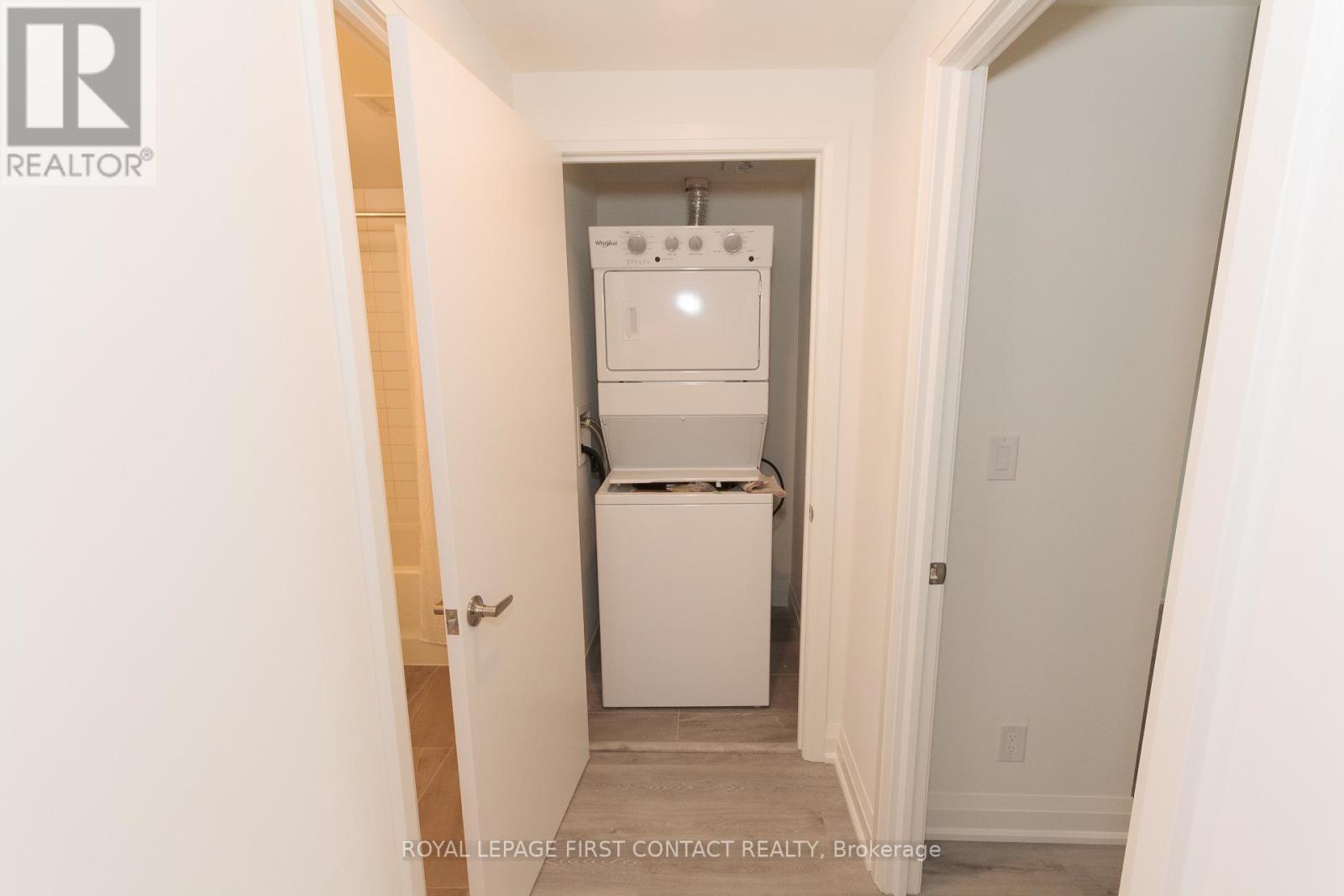 #208 -58 LAKESIDE TERR, #208