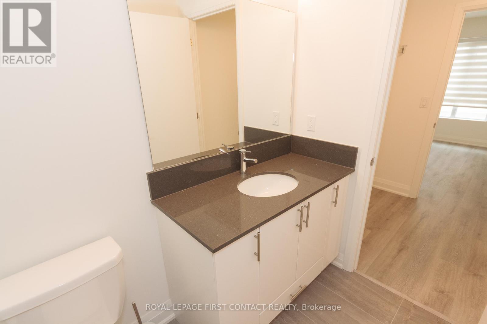 #208 -58 LAKESIDE TERR, #208