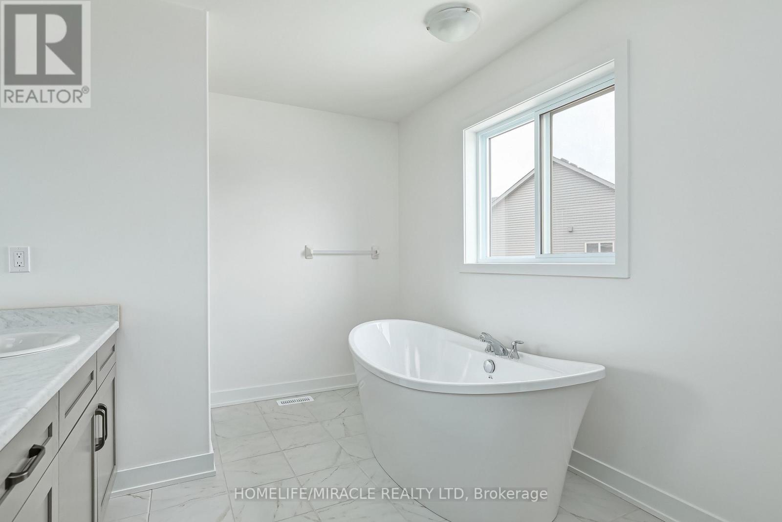 123 PLEWES DR
