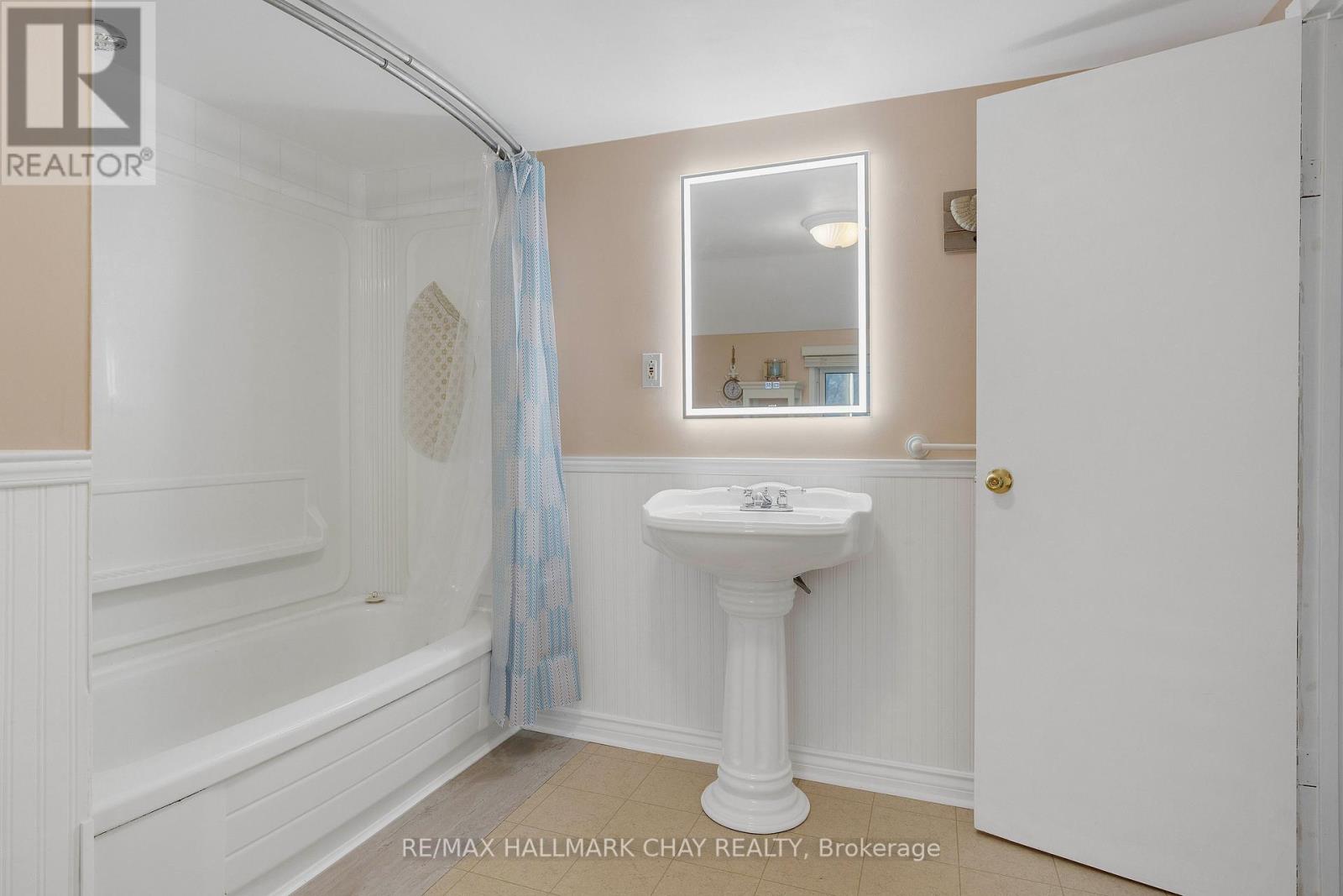 137 POWLEY ST