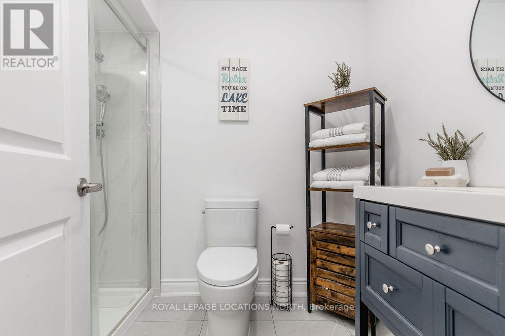 1 TIMBERLAND CRES