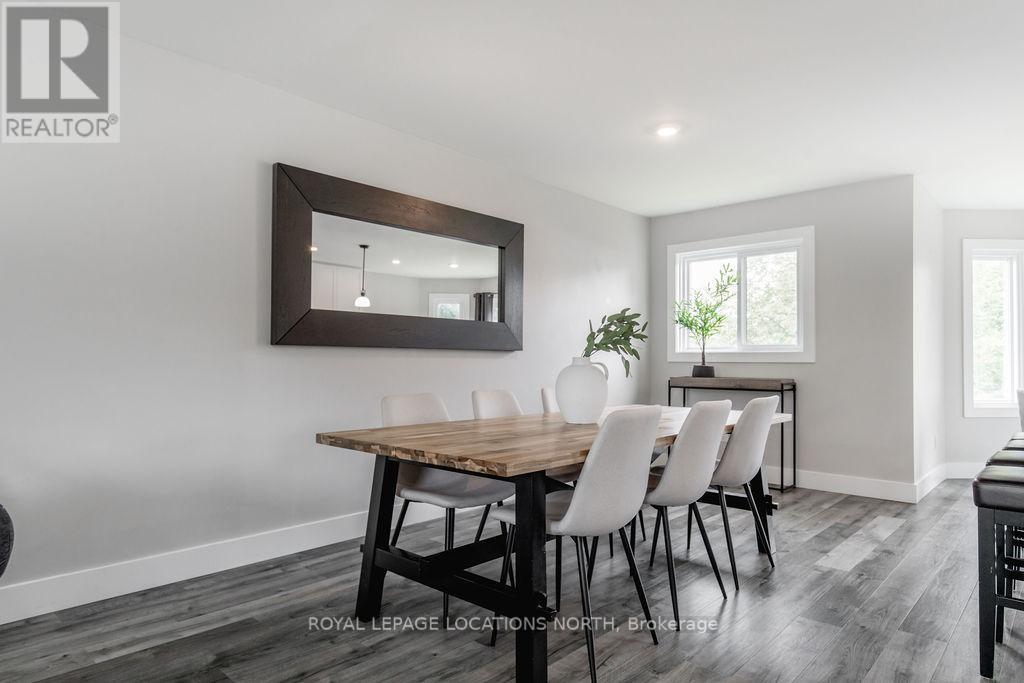 1 TIMBERLAND CRES