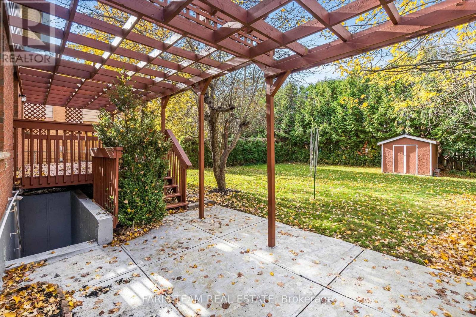 17 CARMICHAEL CRT