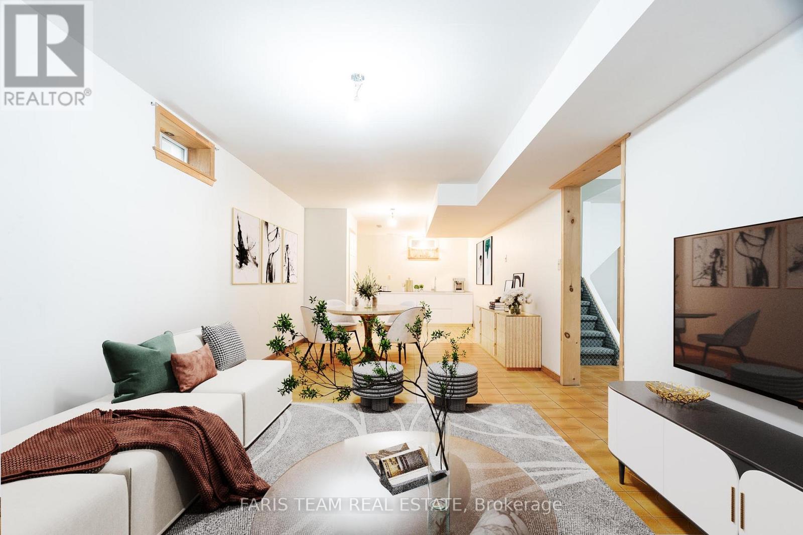 17 CARMICHAEL CRT
