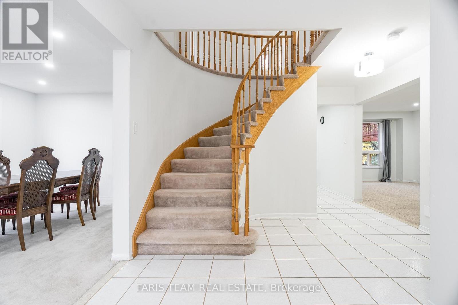 17 CARMICHAEL CRT