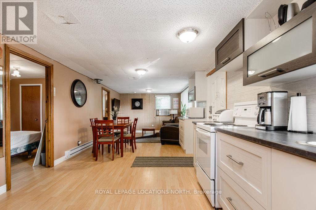 38 LAIDLAW ST