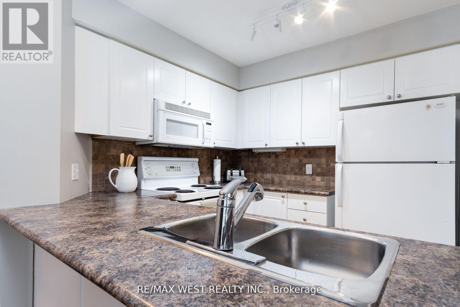 29 SUNDIAL CRT