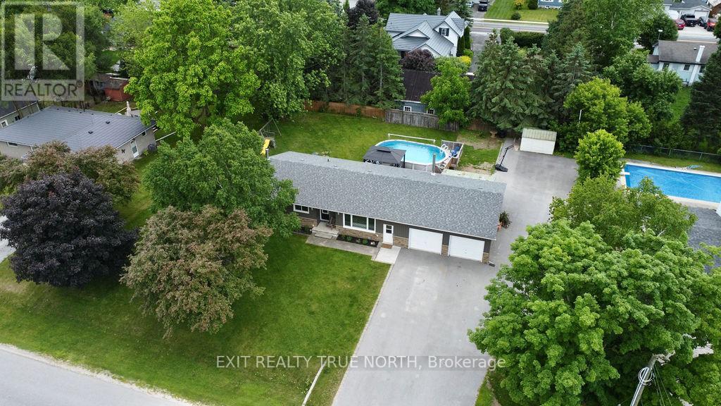 12 HURON ST