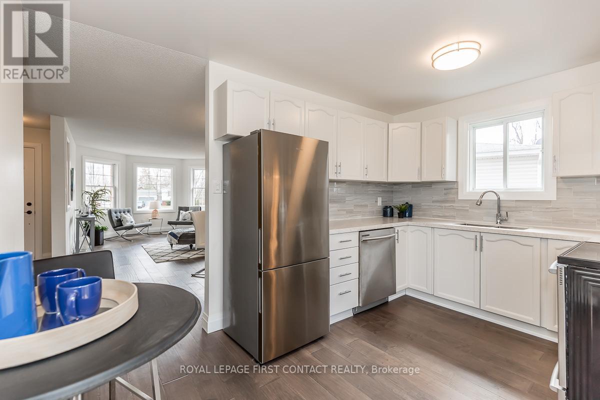 3 CHESTNUT CRT