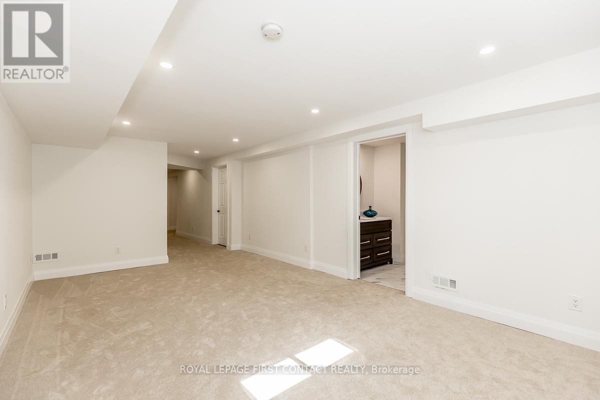 3 CHESTNUT CRT