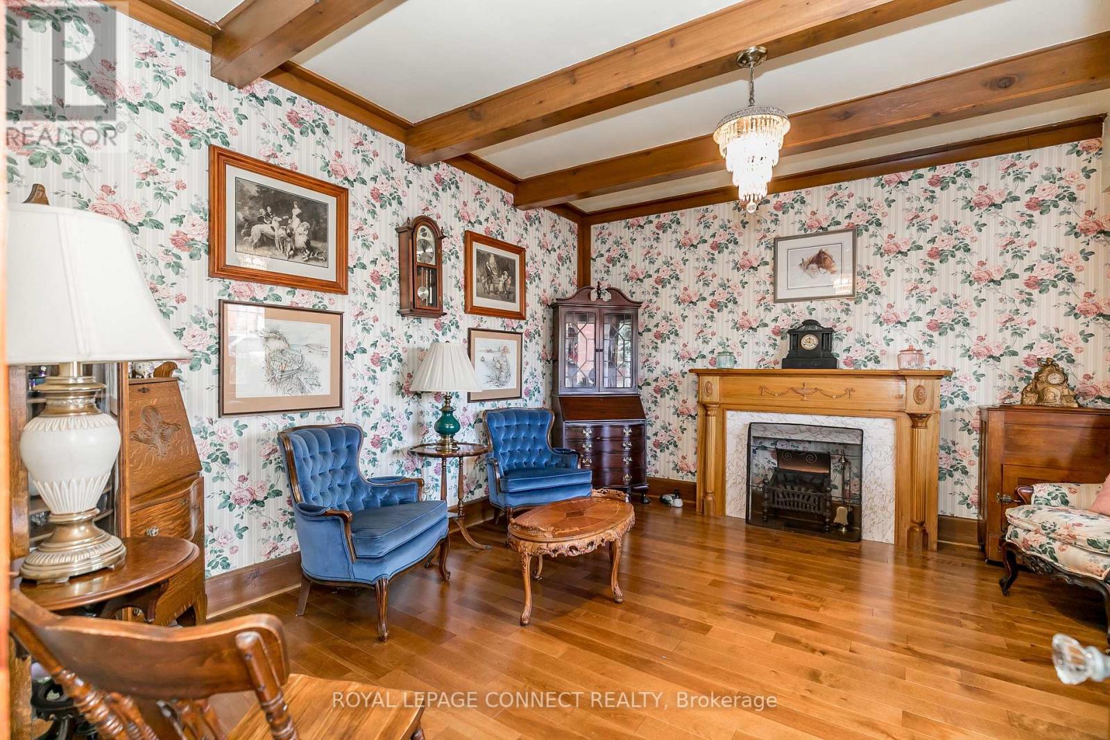 342 SEVENTH ST W