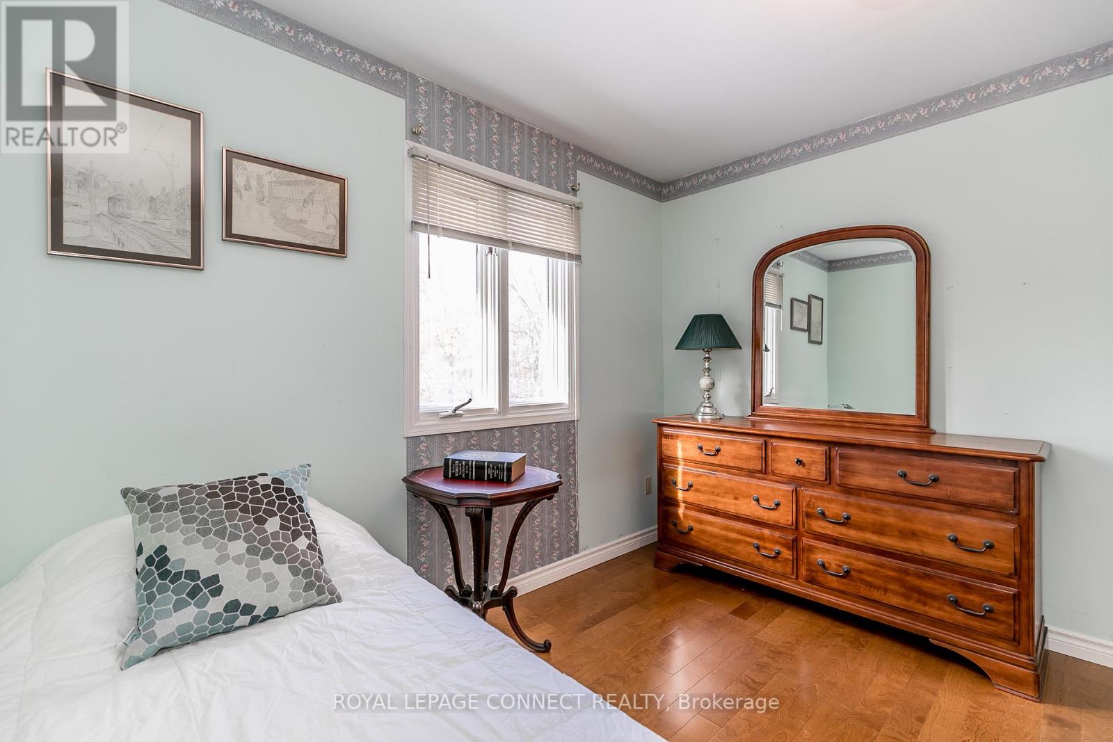342 SEVENTH ST W
