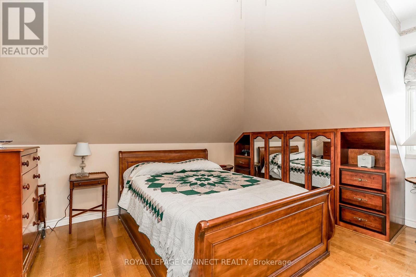 342 SEVENTH ST W
