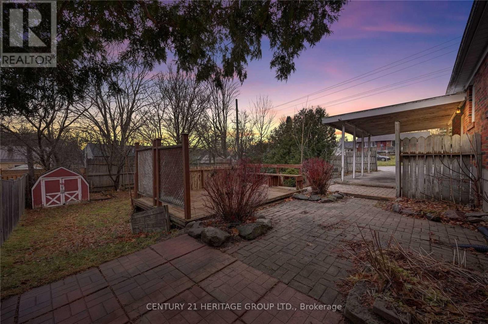 #MAIN -36 ARGYLE AVE, #Main