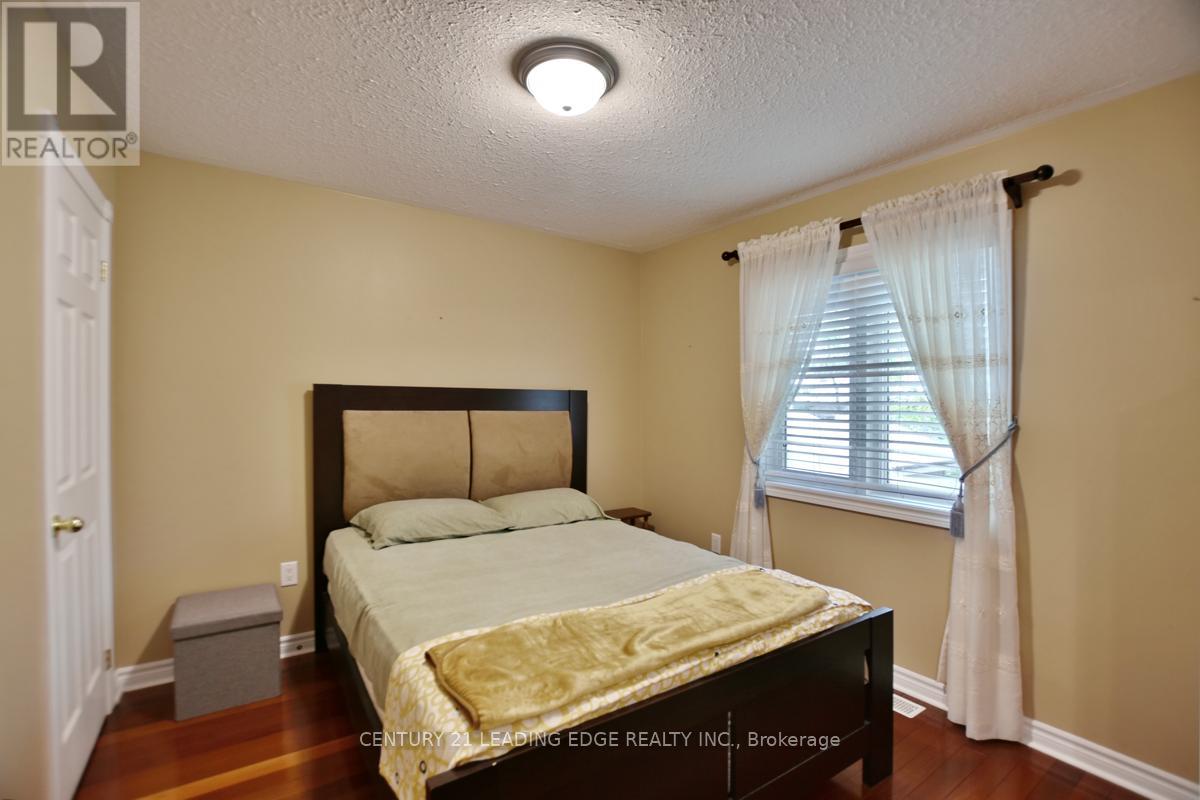 72 FOREST AVE