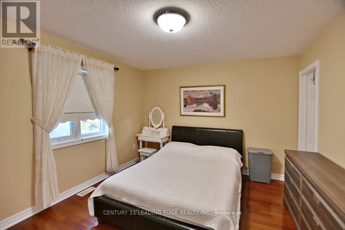 72 FOREST AVE